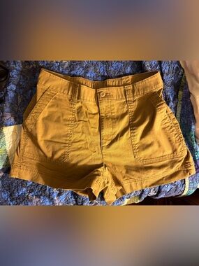 Old Navy High Rise OG Chino size large